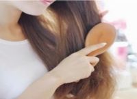 夏天的护发秘籍：如何防止头发干燥脱发？
